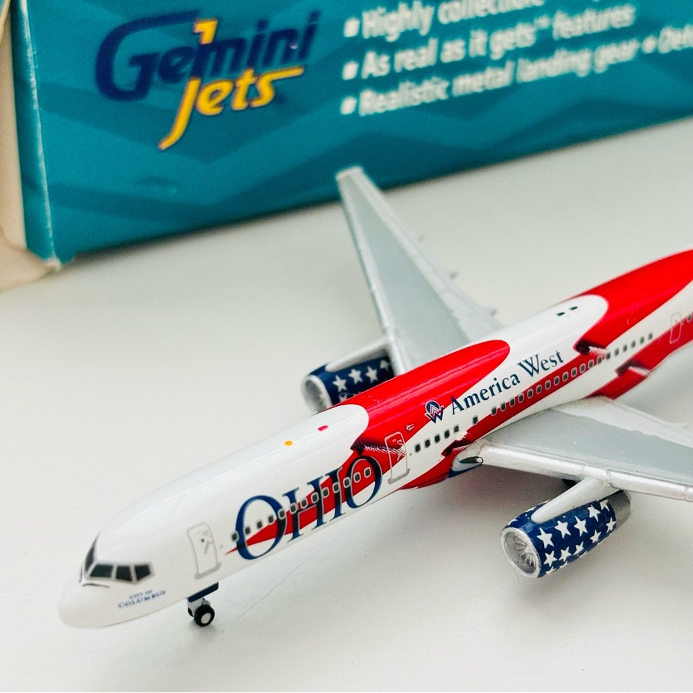Gemini Jets 1:400 Boeing 757-200 America West Airlines N905AW 'Ohio' GJAWE270